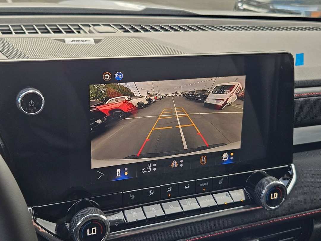 2026 Chevrolet Colorado Z71 - Image 21