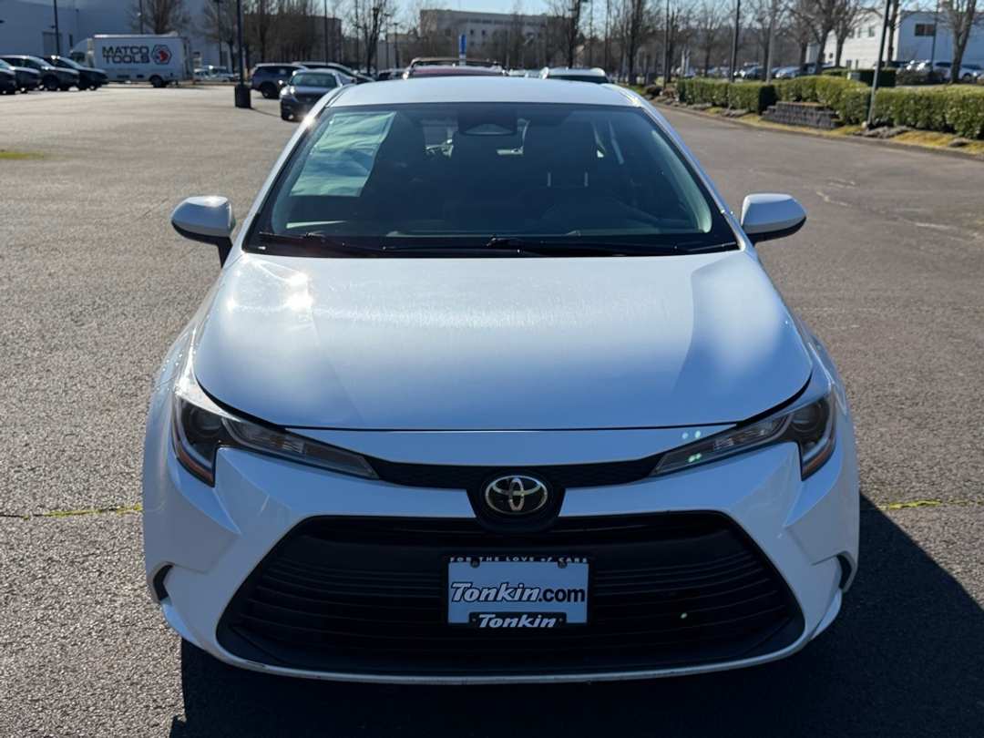 2024 Toyota Corolla LE - Image 3
