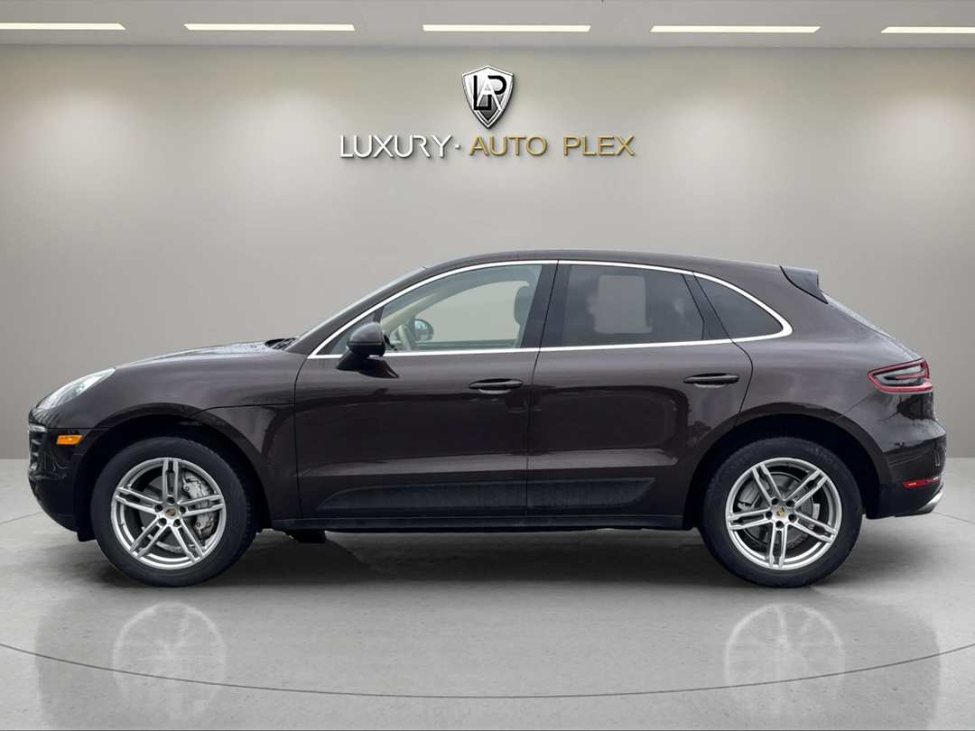 2015 Porsche Macan S - Image 2