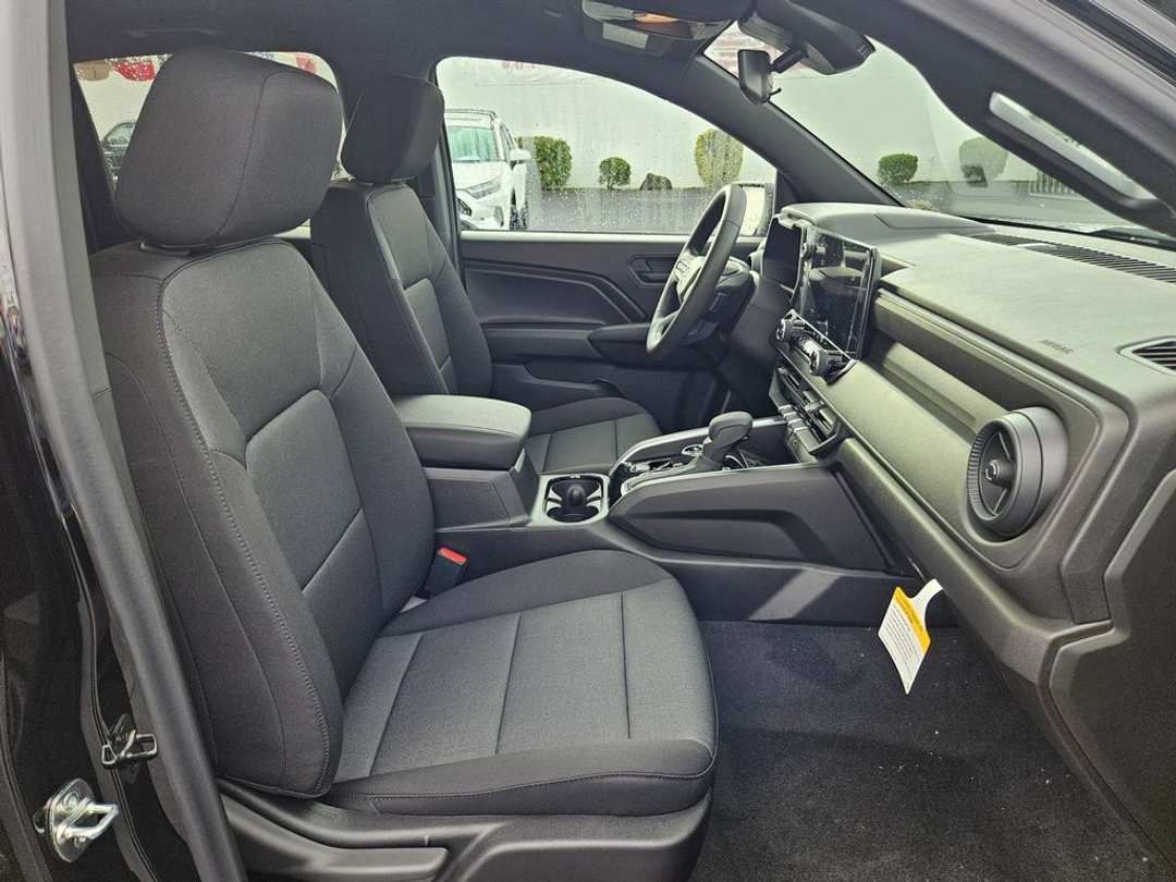 2026 Chevrolet Colorado Trail Boss - Image 38