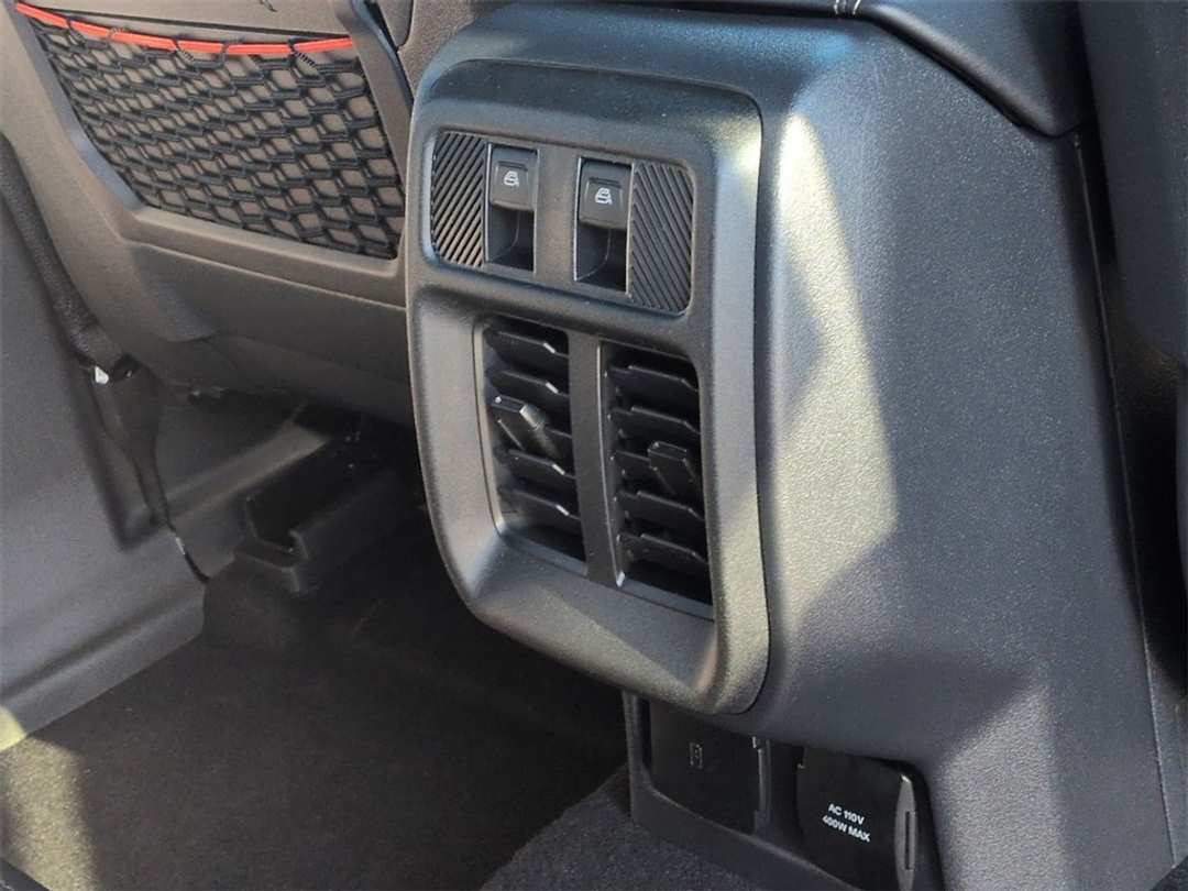 2025 Ford Bronco Raptor - Image 28