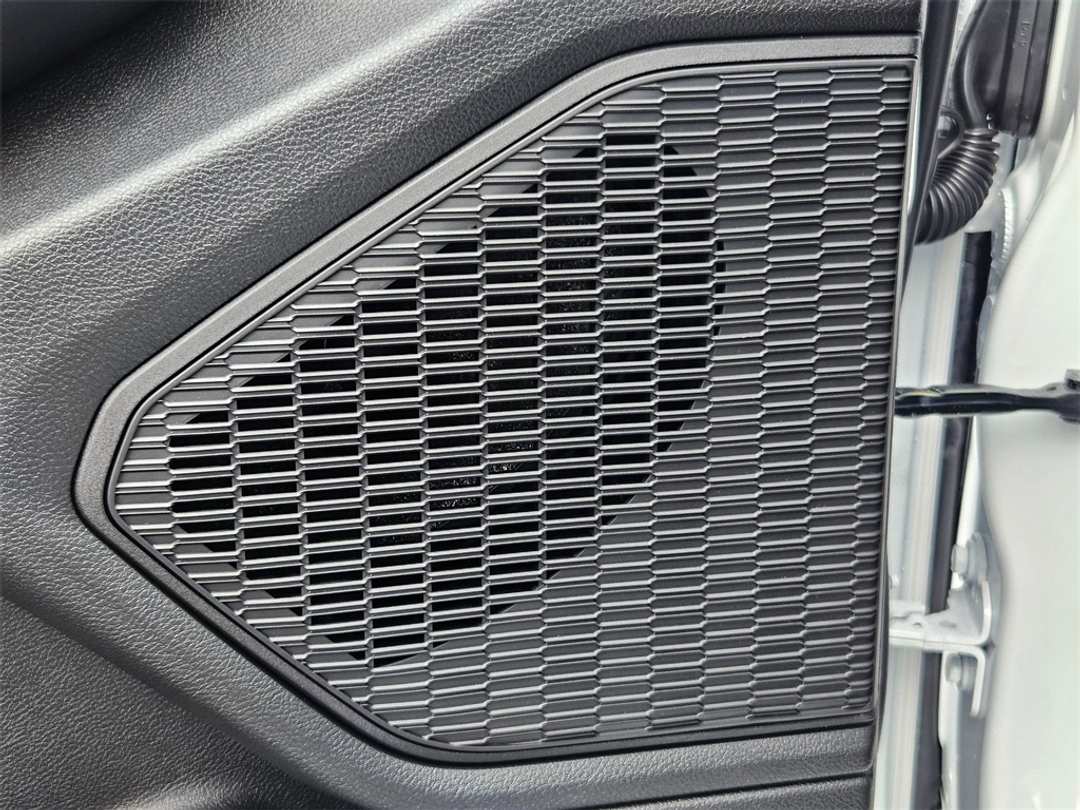 2025 Jeep Grand Cherokee L Limited - Image 12