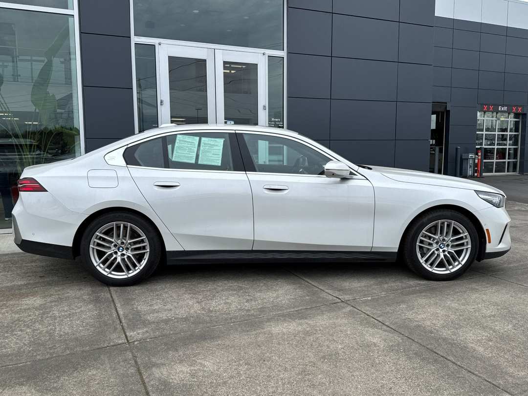 2025 BMW 5 Series 530i xDrive - Image 2