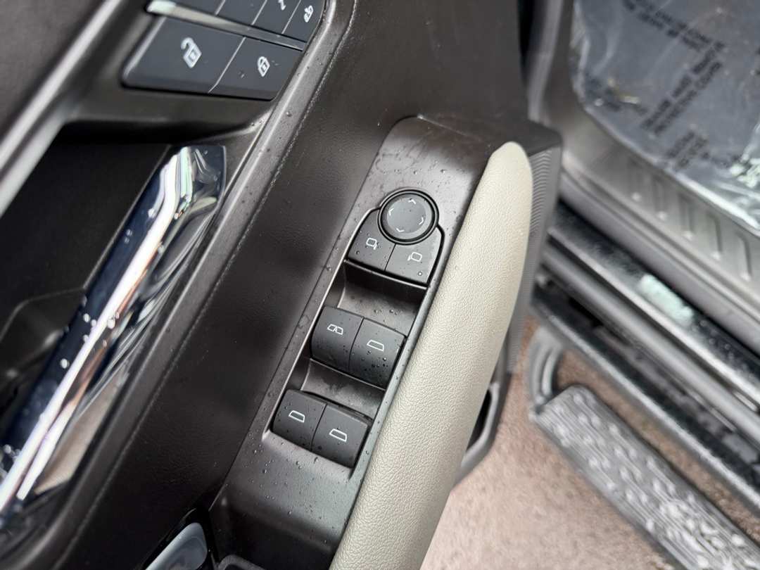 2024 Chevrolet Colorado ZR2 - Image 14