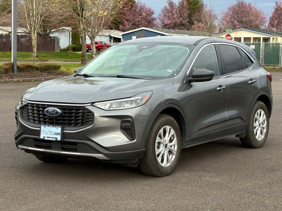 2024 Ford Escape Active - Image 3