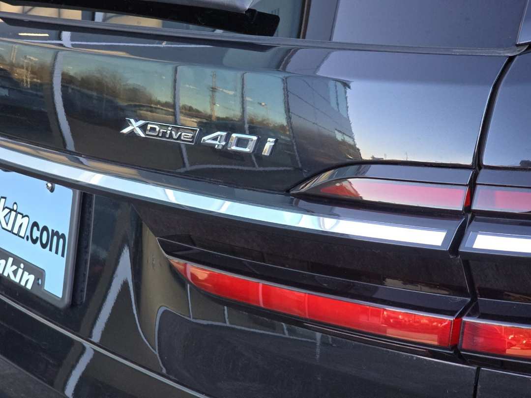 2024 BMW X7 xDrive40i - Image 27