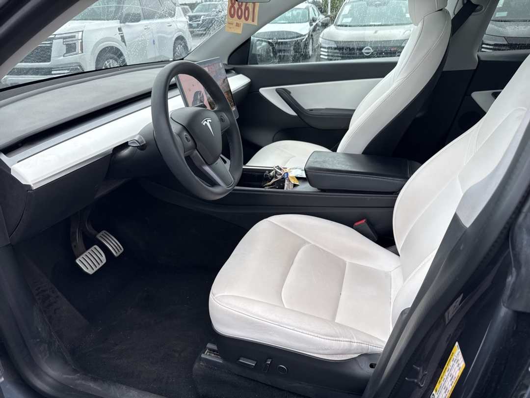 2021 Tesla Model Y Performance - Image 10