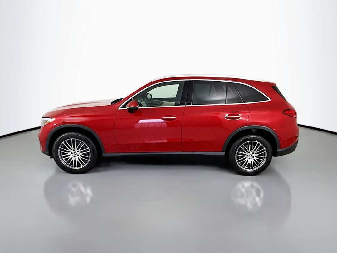 2026 Mercedes-Benz GLC GLC 300 - Image 2