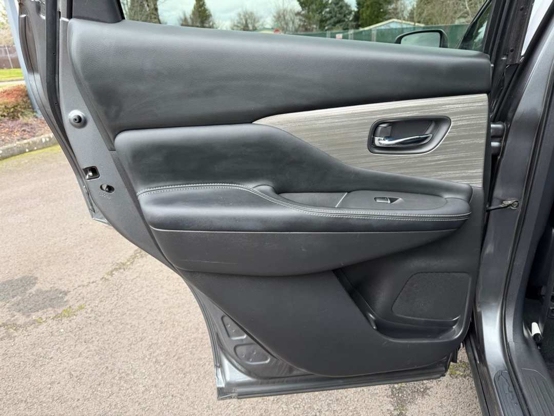 2017 Nissan Murano SL - Image 29