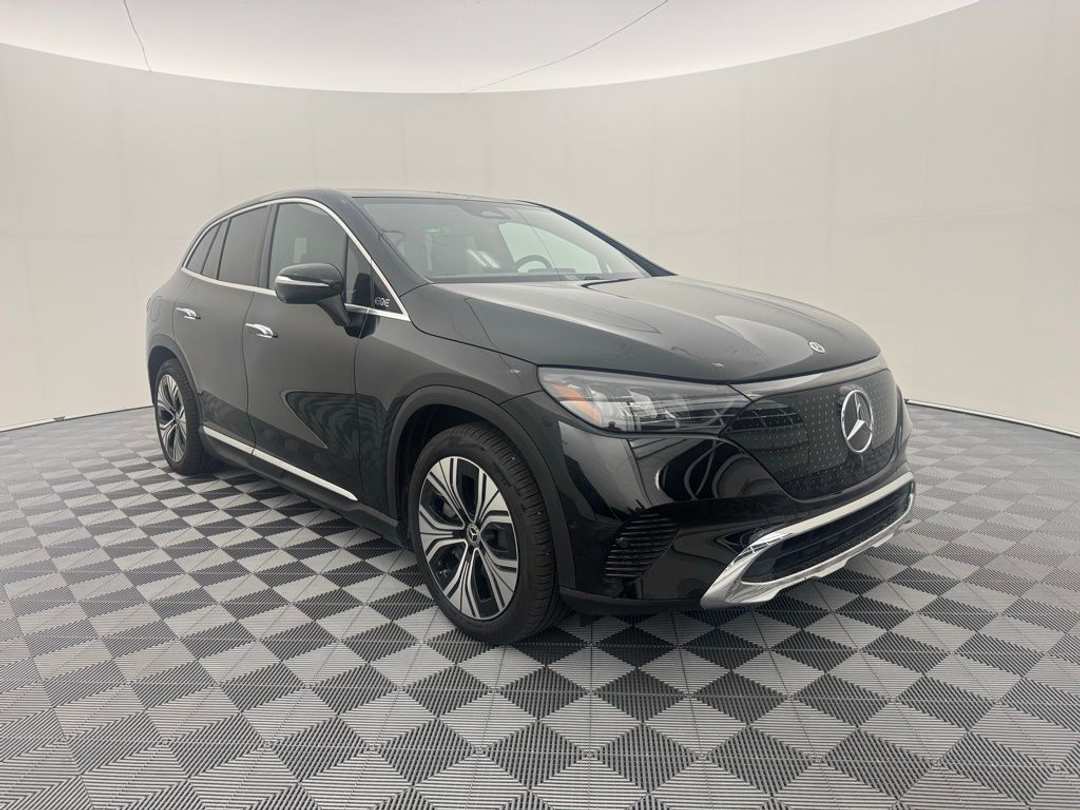 2025 Mercedes-Benz EQE 350 - Image 3