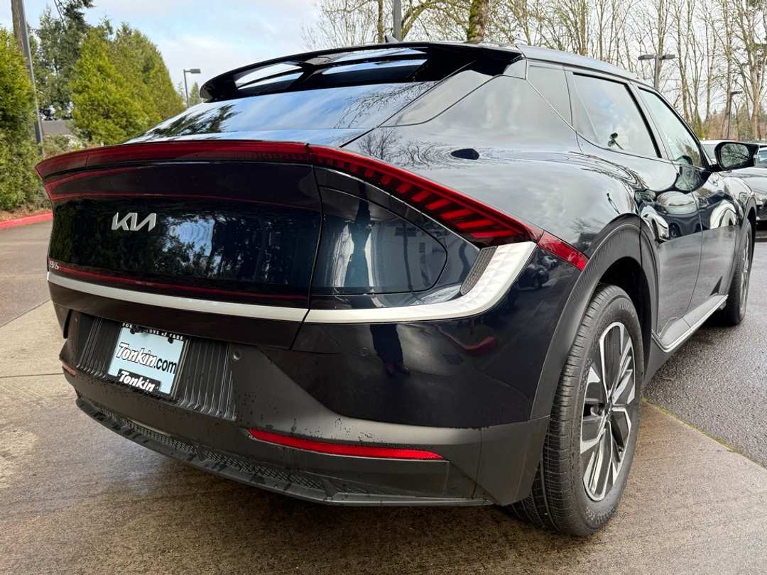 2024 Kia Ev6 Light - Image 10