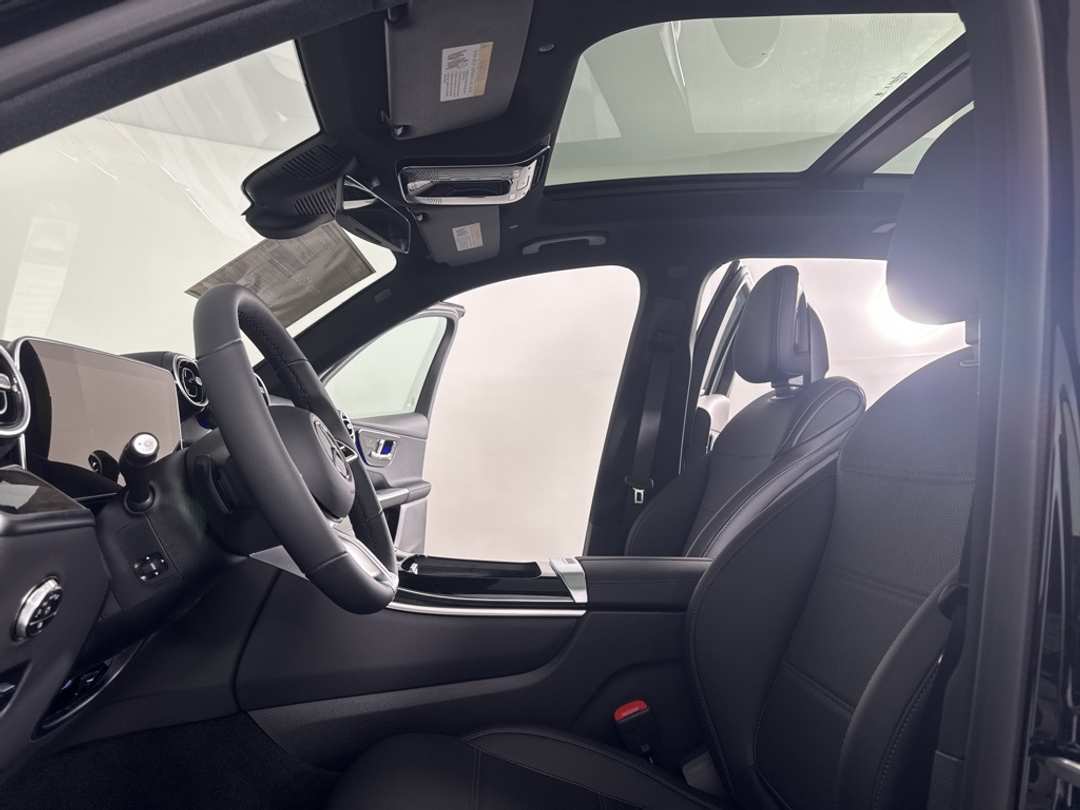 2026 Mercedes-Benz GLC GLC 300 - Image 25