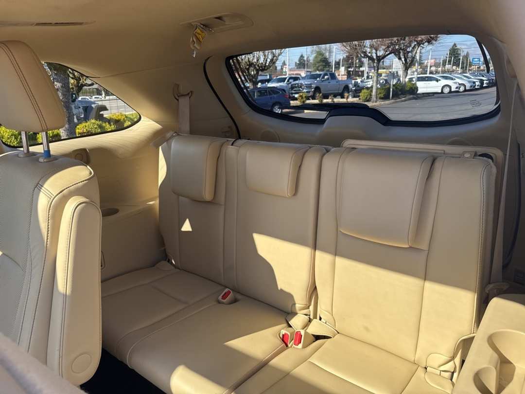 2019 Toyota Highlander - Image 27