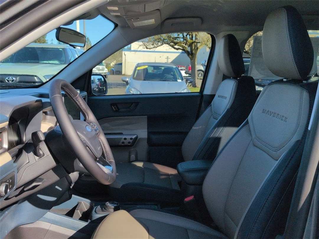 2026 Ford Maverick Lariat - Image 13