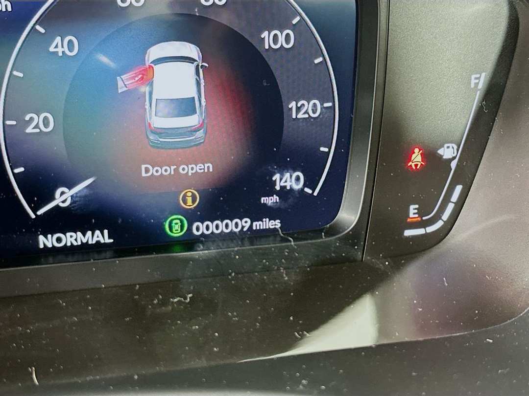 2026 Honda Civic Sport Touring - Image 12