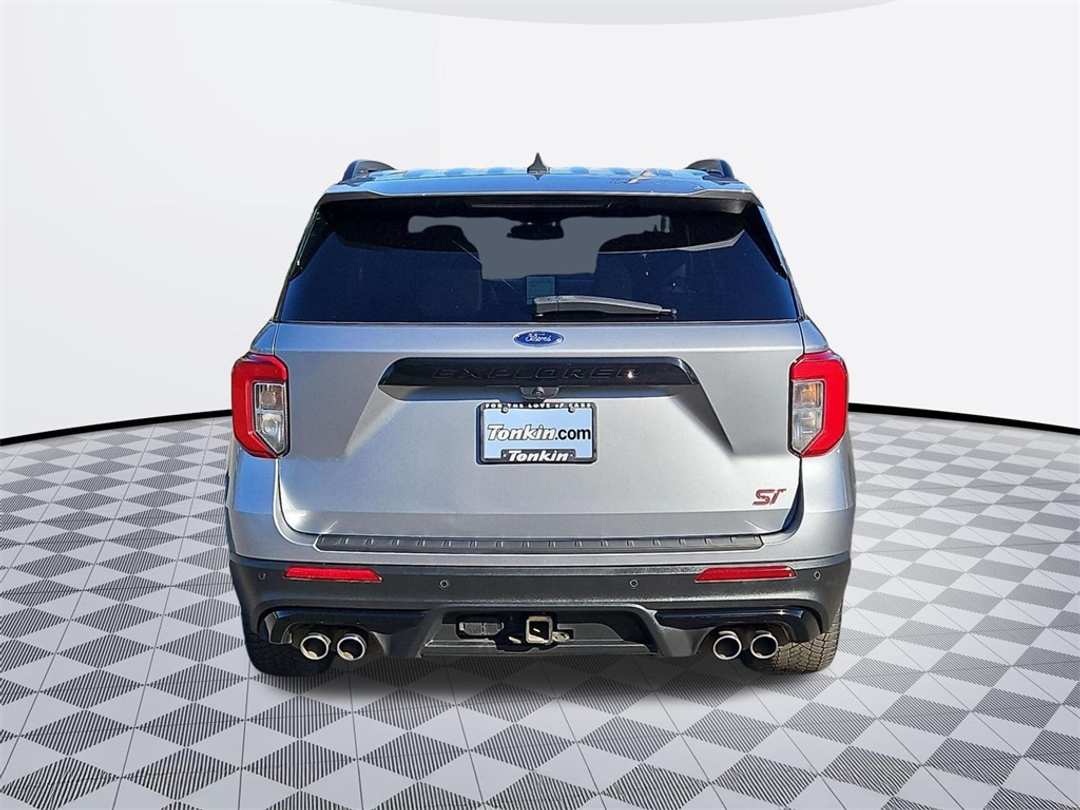 2022 Ford Explorer ST - Image 5