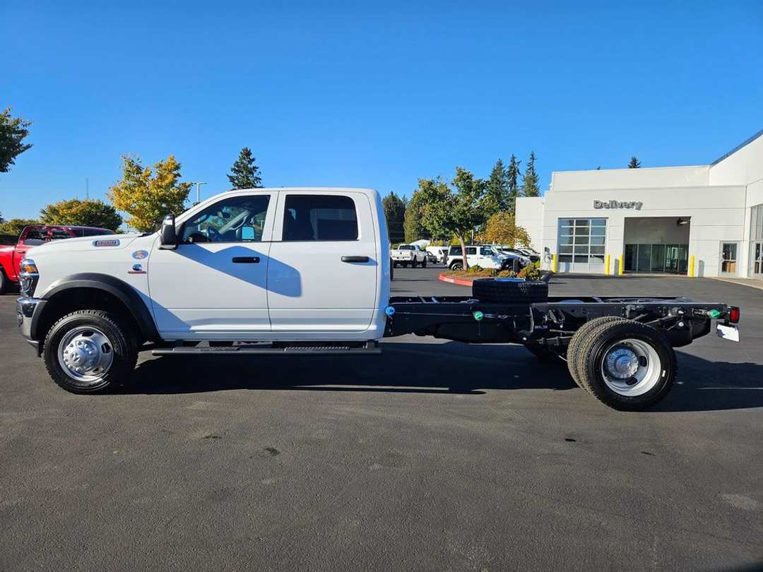 2026 Ram 5500Hd Tradesman - Image 3