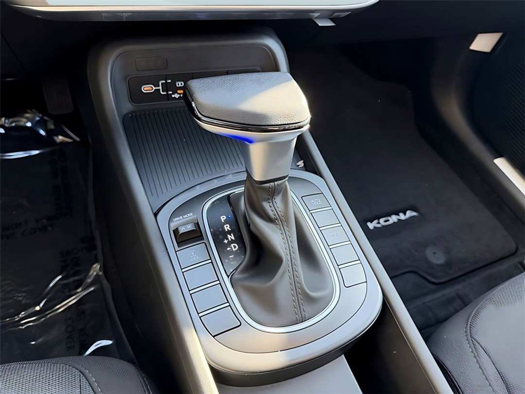 2026 Hyundai Kona SE - Image 24