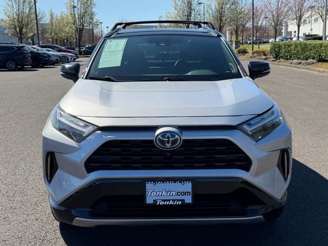 2022 Toyota Rav4 XSE - Image 3
