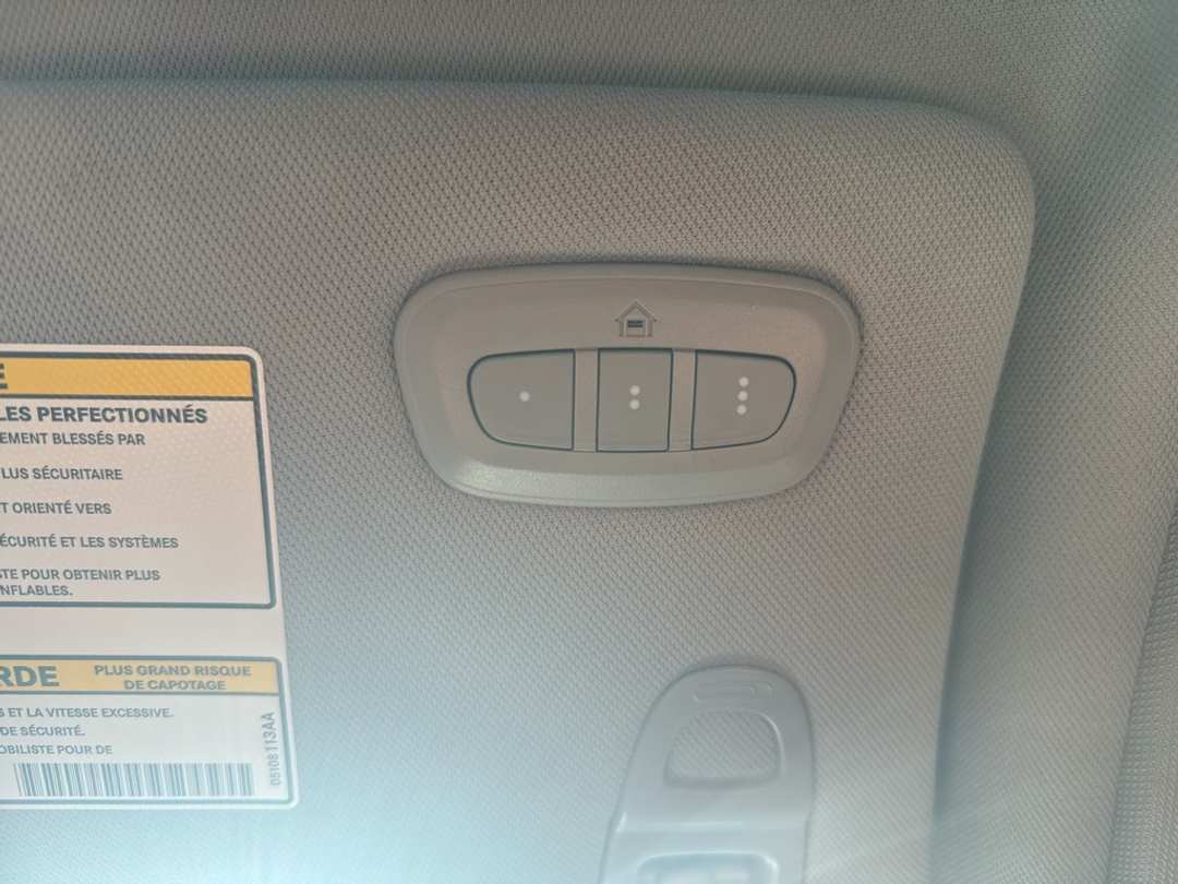 2022 Jeep Compass Trailhawk - Image 23