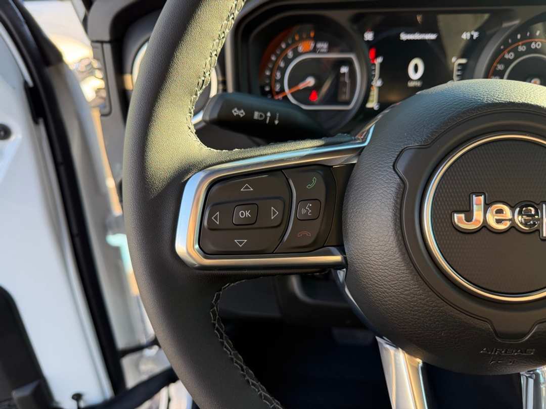 2026 Jeep Wrangler Sahara - Image 16