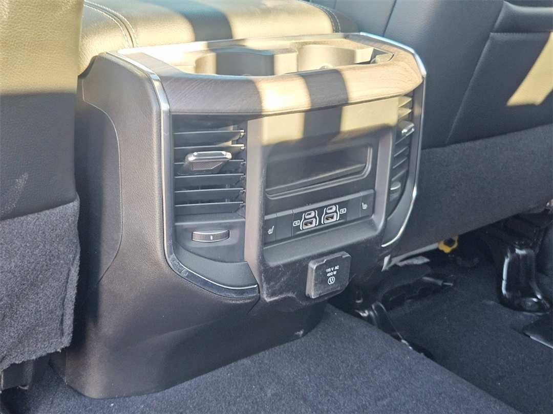 2026 Ram 3500 Laramie - Image 28