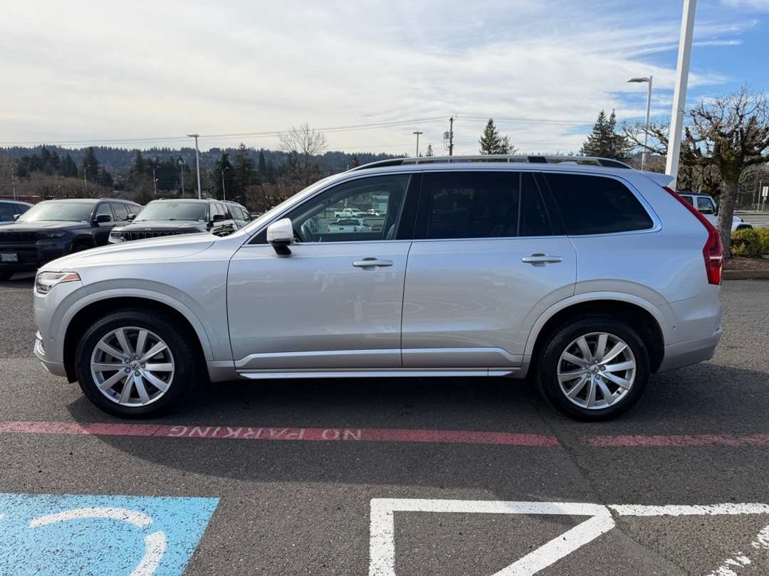 2018 Volvo Xc90 T6 Momentum - Image 5