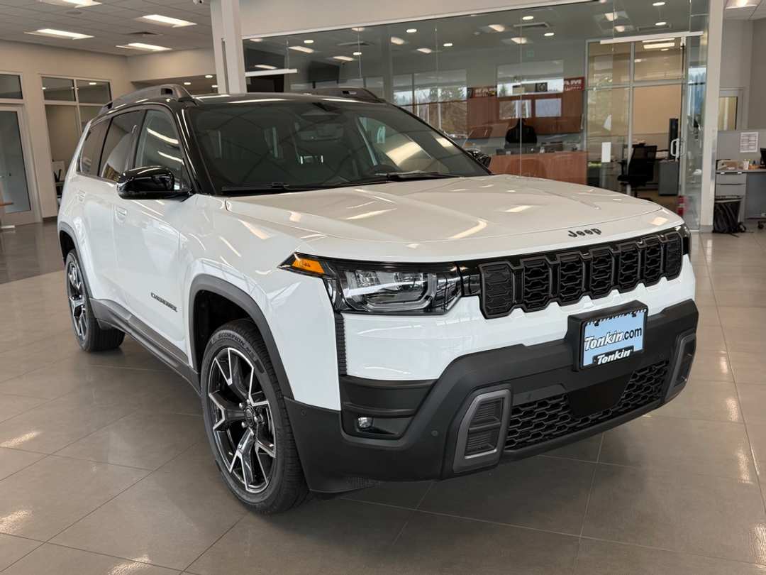 2026 Jeep Cherokee Overland - Image 2