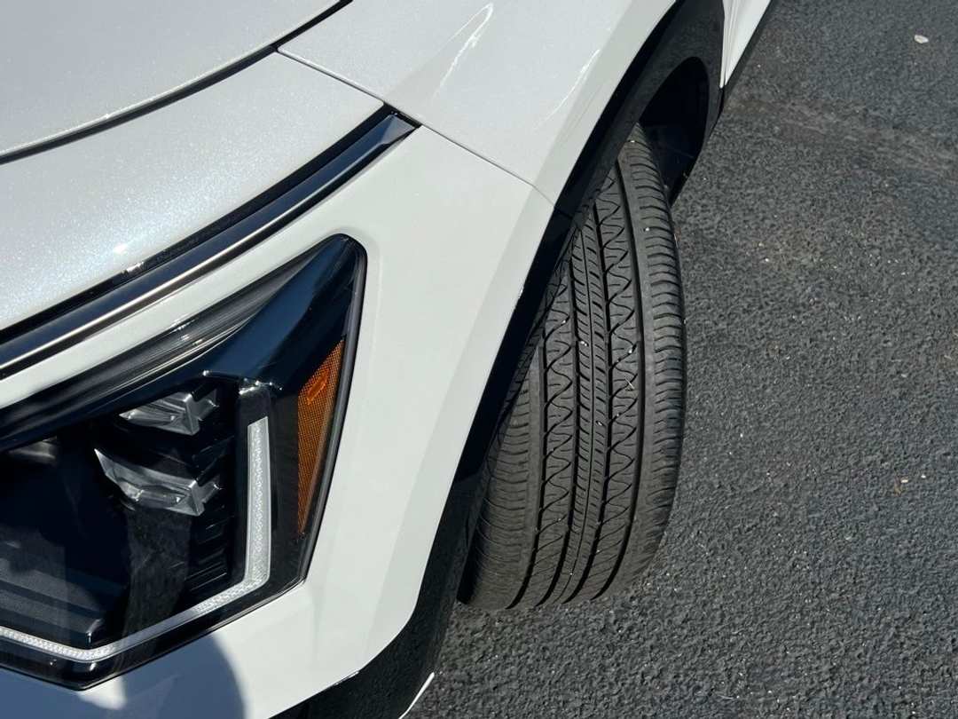 2024 Kia Niro SX - Image 3