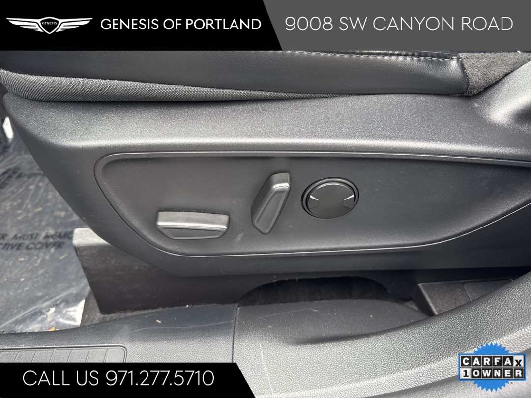 2025 Ford Escape STLine - Image 15