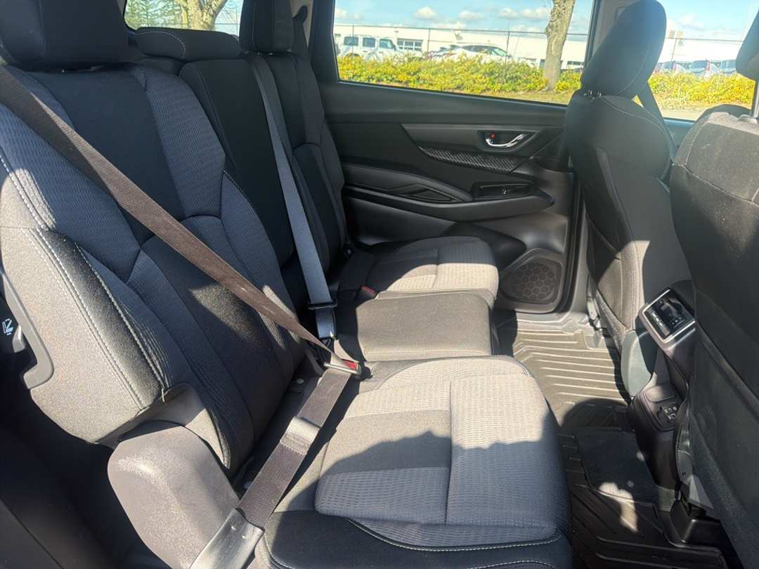 2023 Subaru Ascent Premium - Image 23