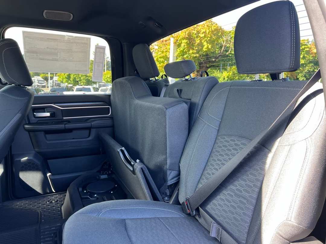 2026 Ram 3500 Big Horn - Image 28