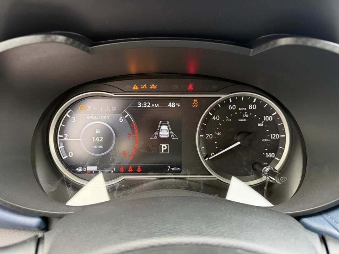 2025 Nissan Versa 1.6 SV - Image 25