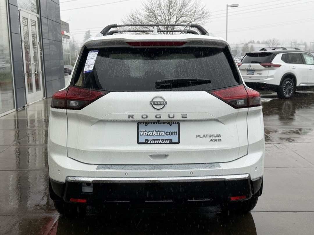 2026 Nissan Rogue Platinum - Image 6