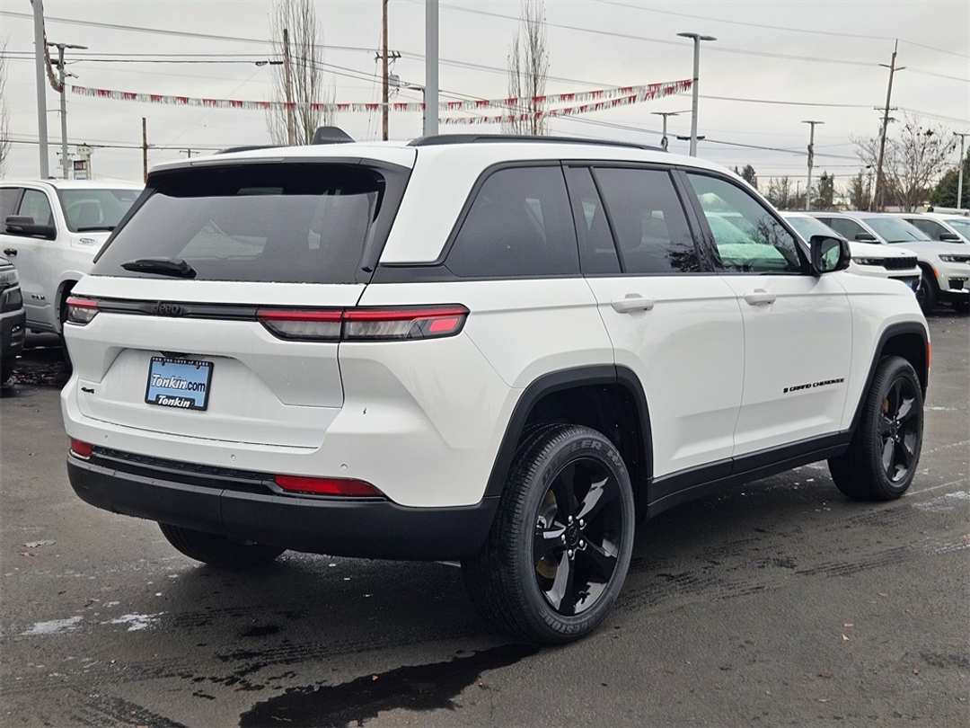 2025 Jeep Grand Cherokee Altitude X - Image 6