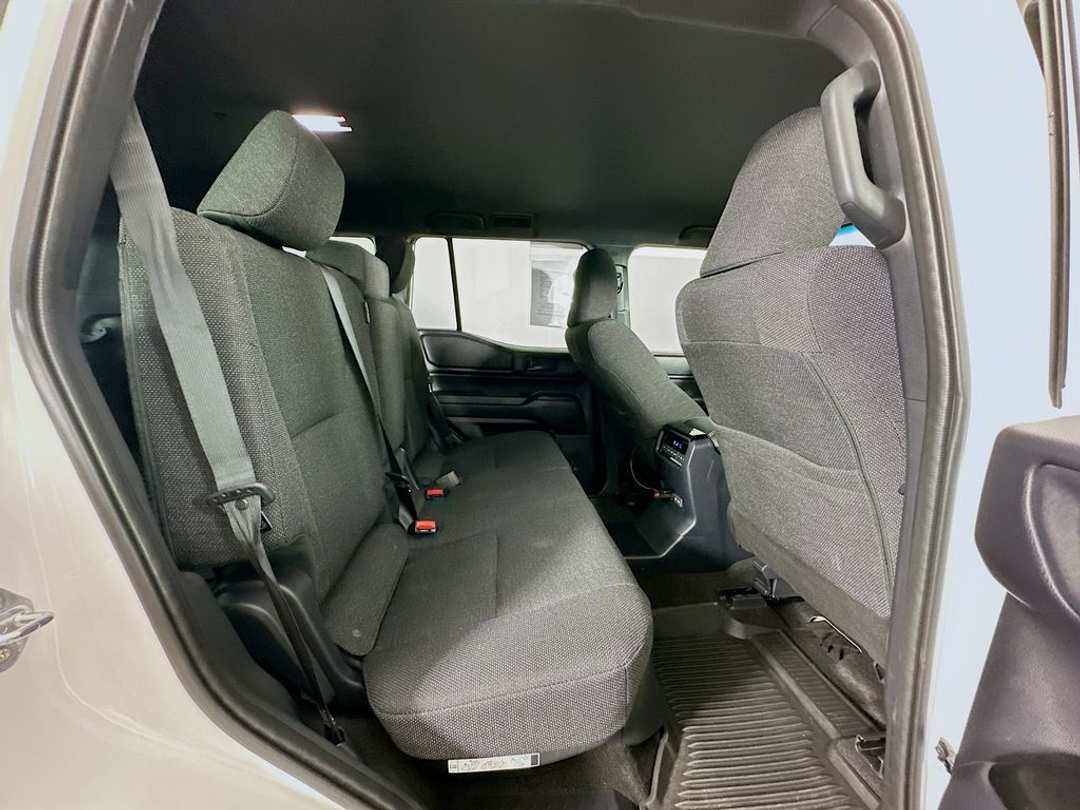 2025 Toyota Land Cruiser Base - Image 28