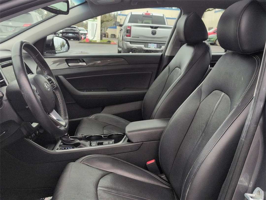2018 Hyundai Sonata Limited - Image 13
