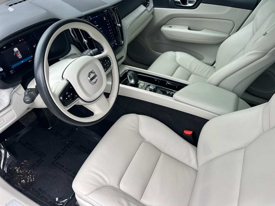 2023 Volvo Xc60 B5 Plus Bright Theme - Image 9