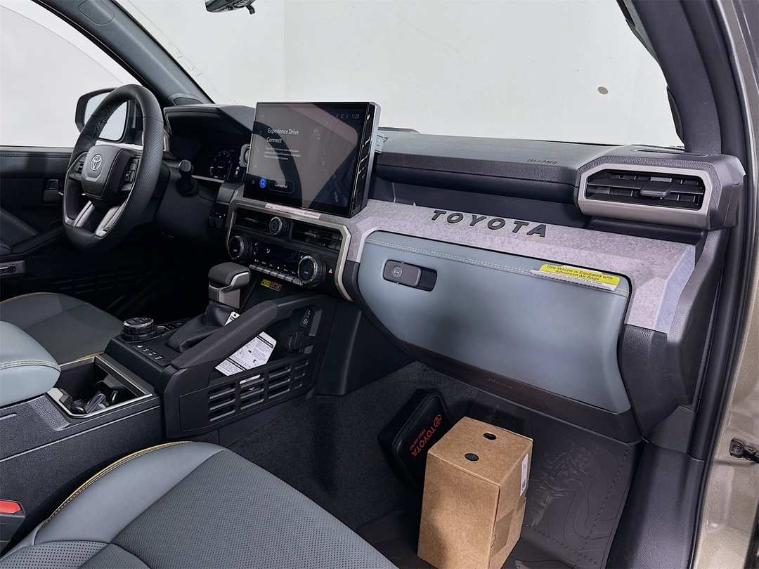 2026 Toyota Tacoma Trailhunter - Image 29