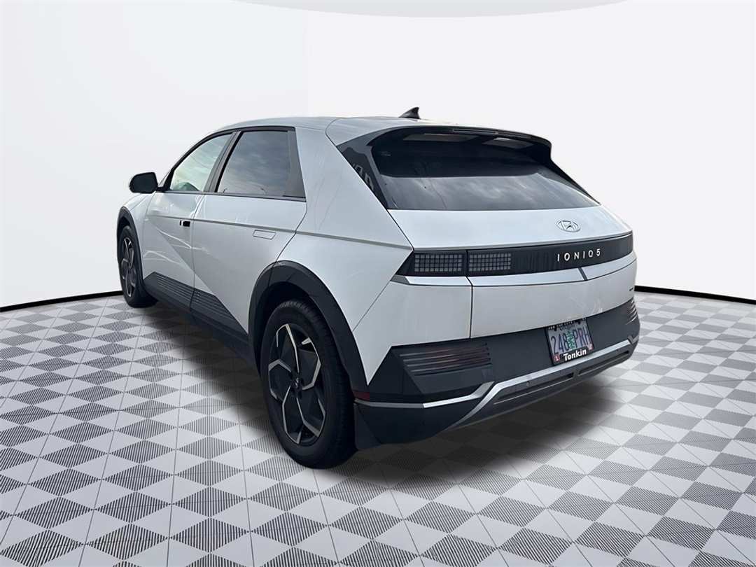 2023 Hyundai Ioniq 5 SE - Image 5