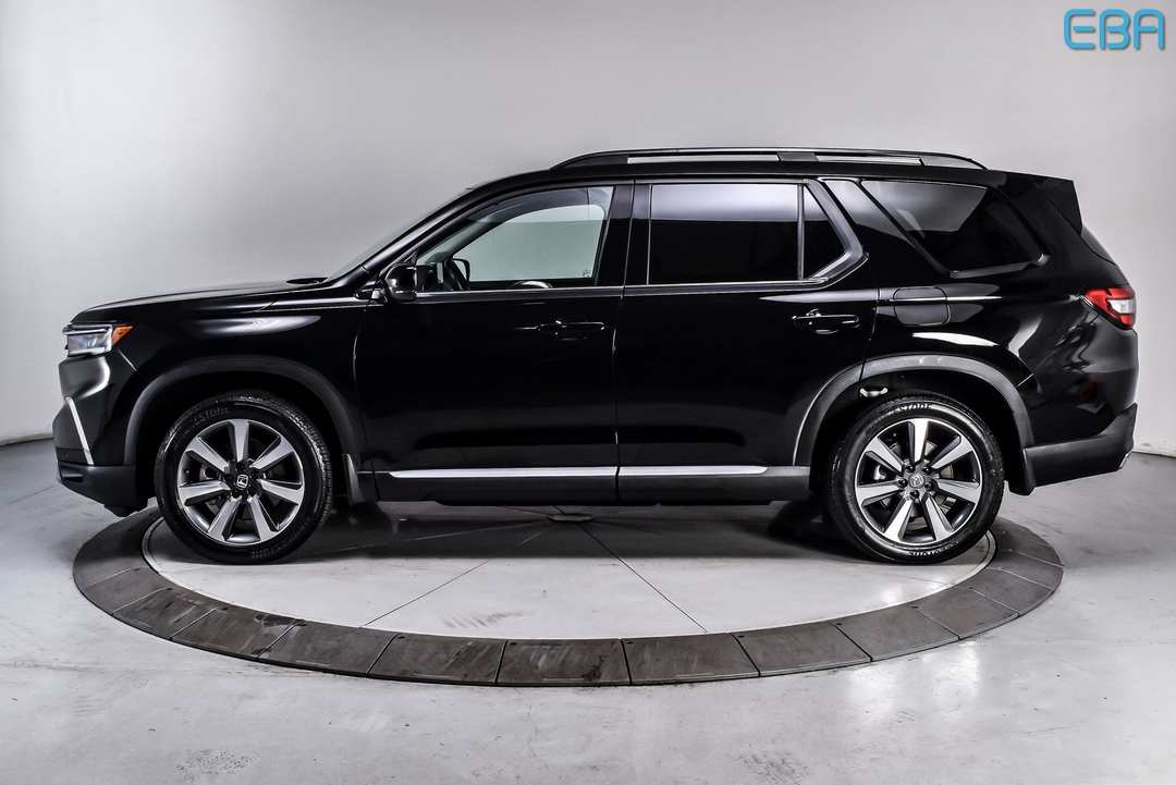 2025 Honda Pilot Elite - Image 3
