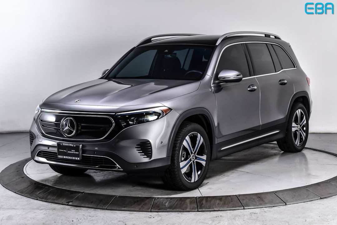 2023 Mercedes-Benz EQB 300 - Image 2