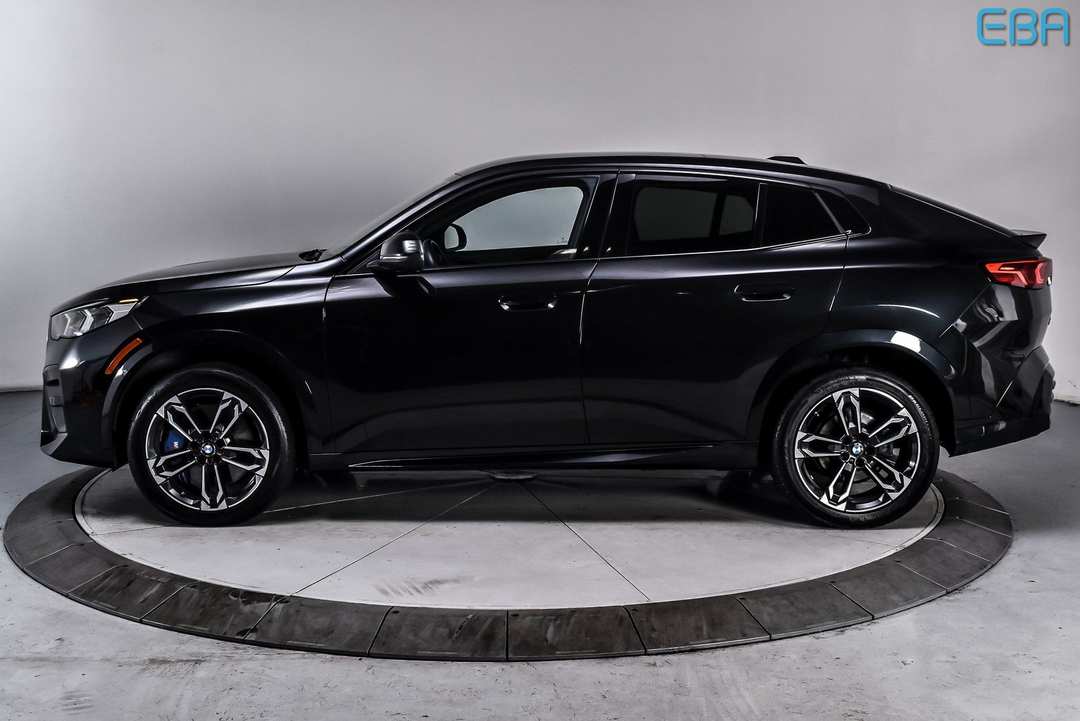 2025 BMW X2 xDrive28i - Image 3
