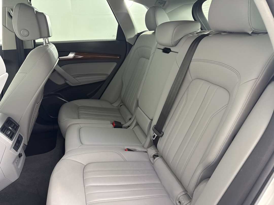 2022 Audi Q5 45 S line Premium - Image 18
