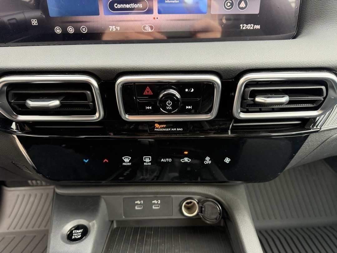 2026 Nissan Sentra SR - Image 23