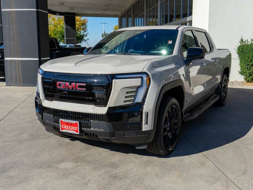 2026 GMC Sierra Ev Elevation - Image 3