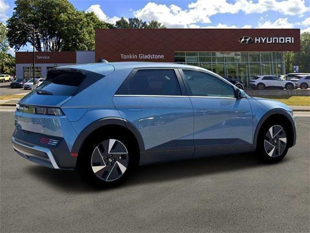 2026 Hyundai Ioniq 5 SEL - Image 8