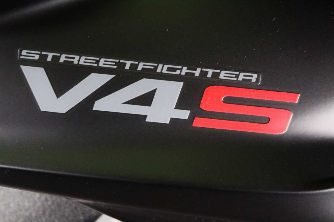 2024 Ducati Streetfighter V4 S - Image 5