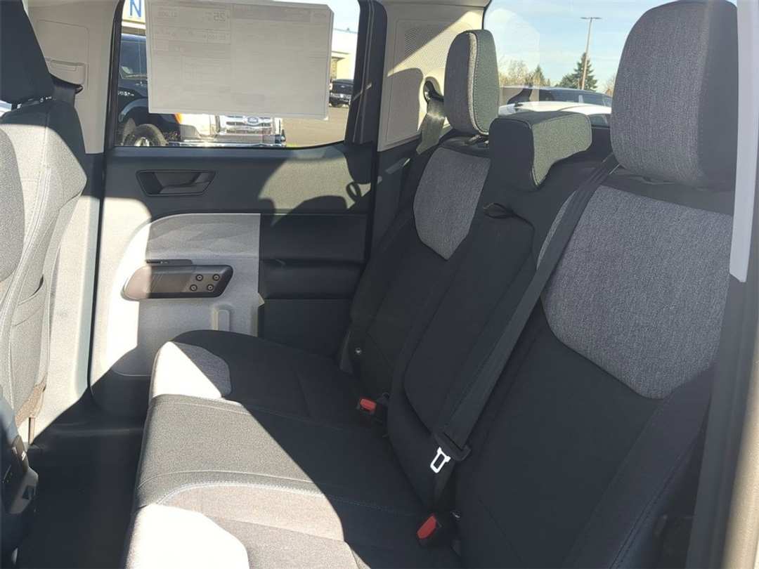 2025 Ford Maverick XLT - Image 23