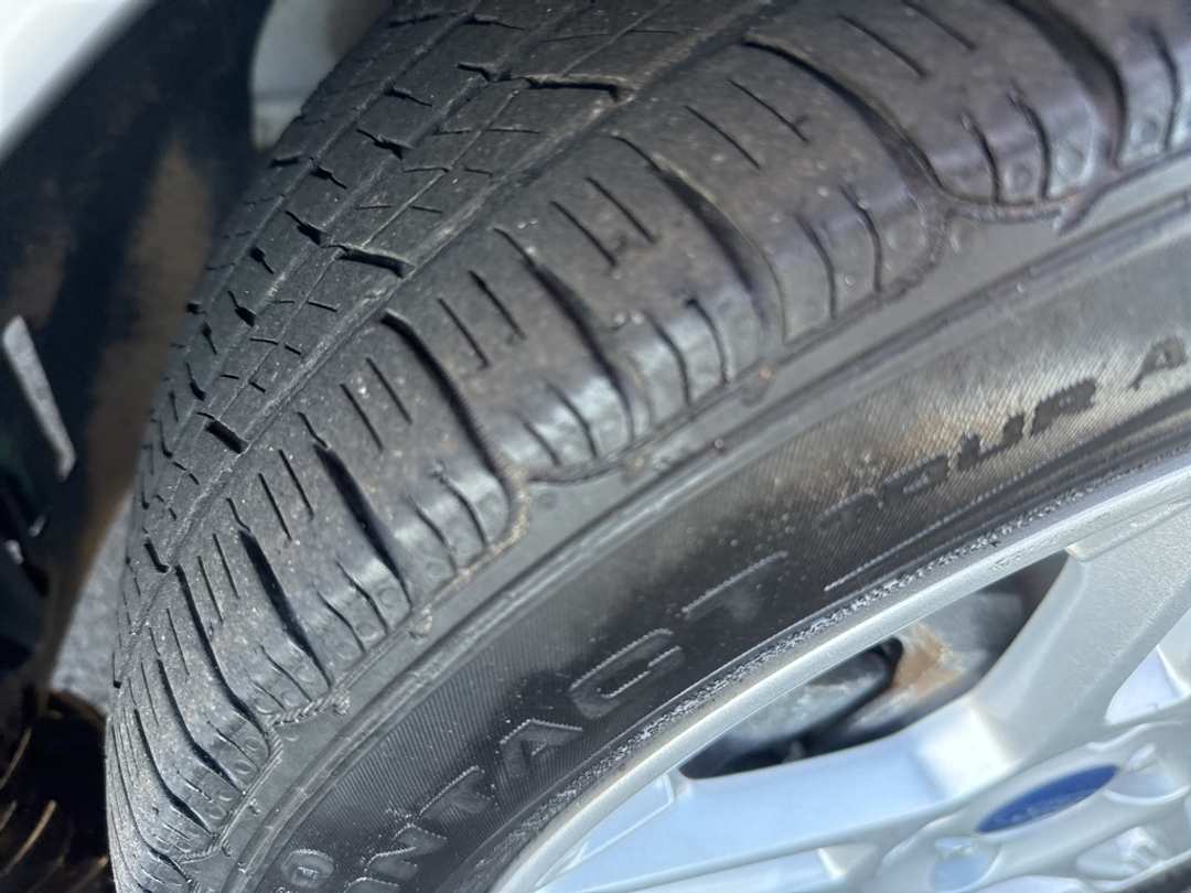 2018 Ford Fiesta SE - Image 10